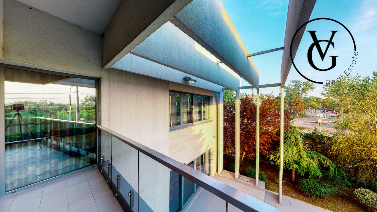 Vila unica în  Statiunea Mamaia- vedere la mare și lac