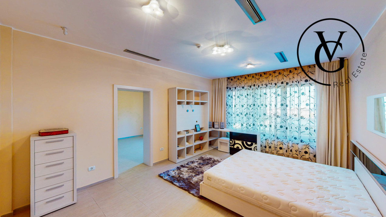 Vila unica în  Statiunea Mamaia- vedere la mare și lac