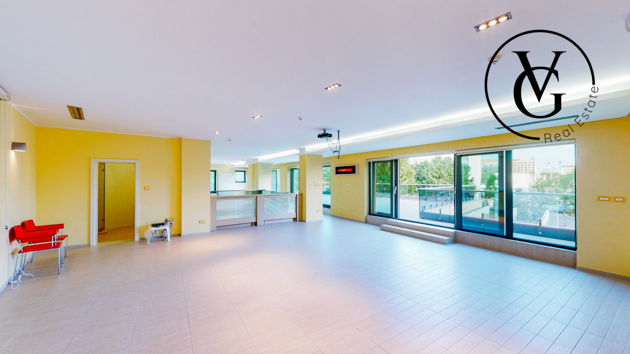 Vila unica în  Statiunea Mamaia- vedere la mare și lac