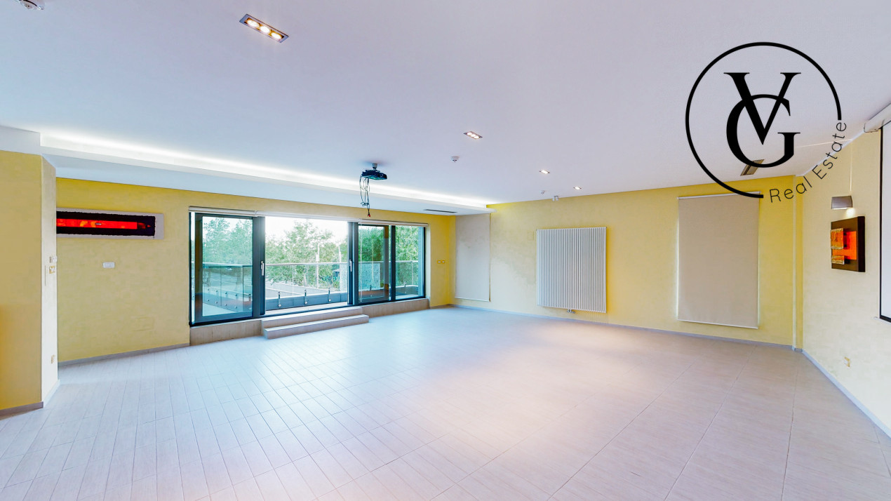 Vila unica în  Statiunea Mamaia- vedere la mare și lac