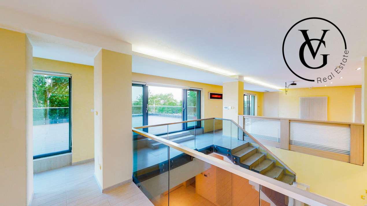 Vila unica în  Statiunea Mamaia- vedere la mare și lac