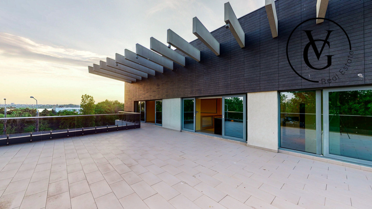 Vila unica în  Statiunea Mamaia- vedere la mare și lac