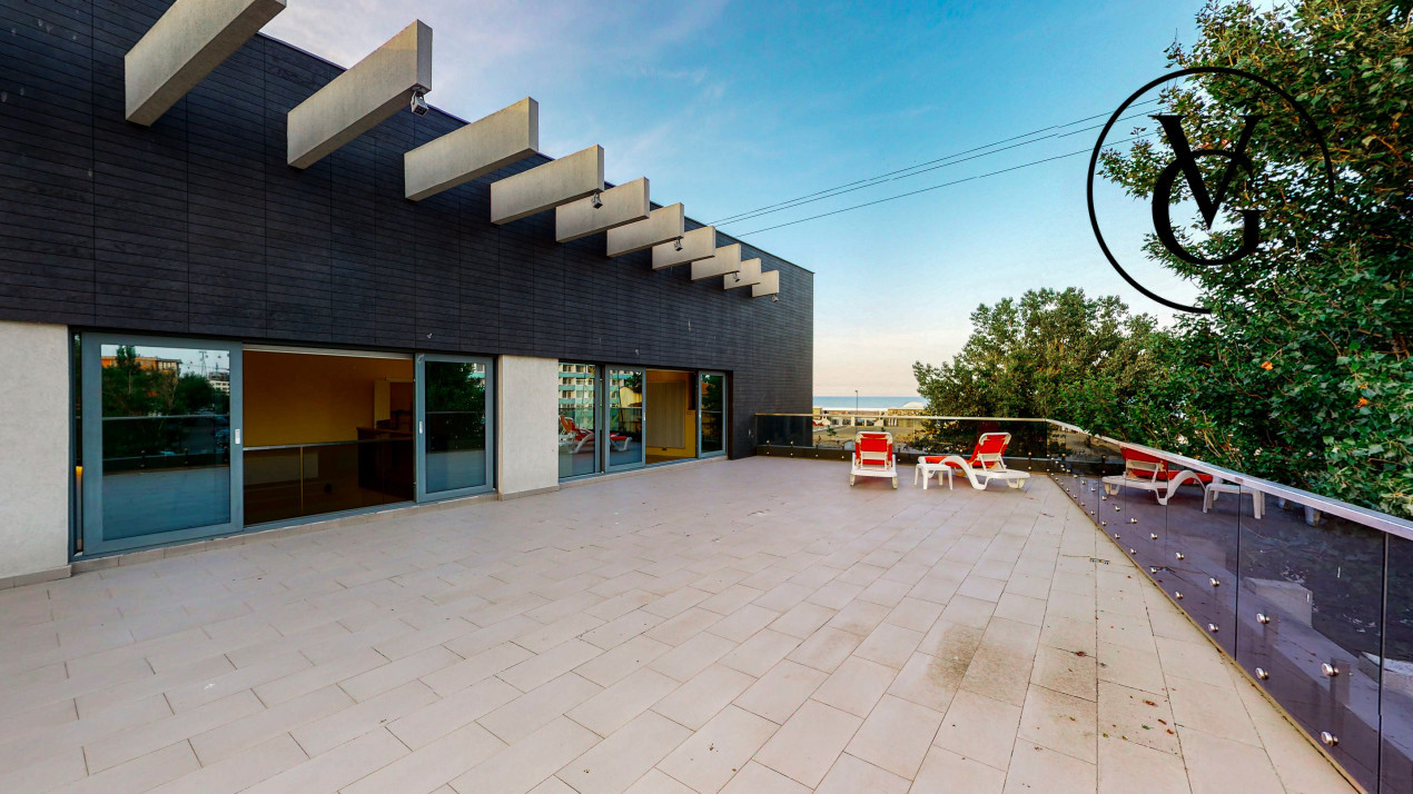 Vila unica în  Statiunea Mamaia- vedere la mare și lac