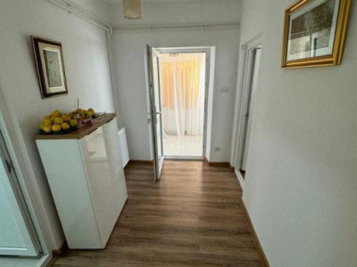 Casa la sol, 4 camere, 821 mp teren, Lumina