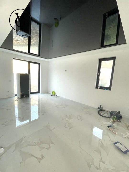 Vila LUX stil mediteranean, 4 camere, 300 mp teren, Lumina