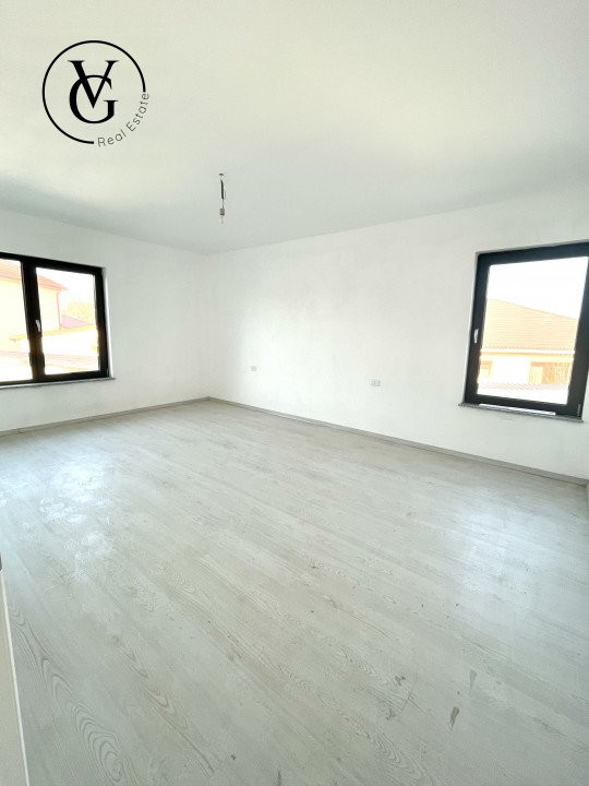 Vila LUX stil mediteranean, 4 camere, 300 mp teren, Lumina