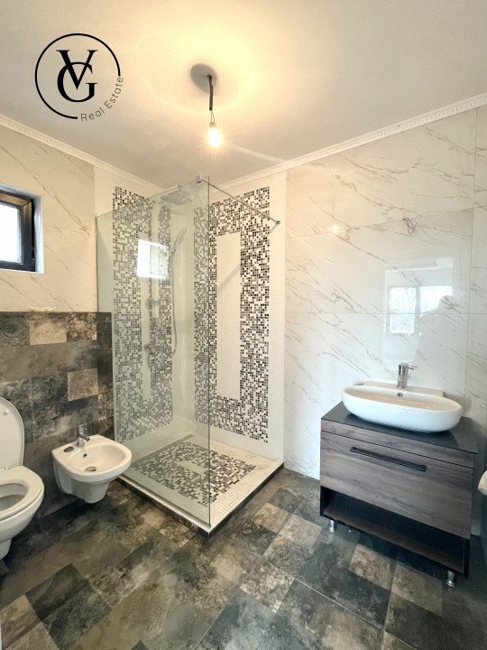 Vila LUX stil mediteranean, 4 camere, 300 mp teren, Lumina