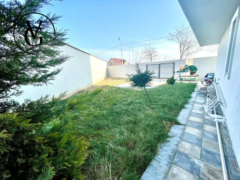Vila LUX stil mediteranean, 4 camere, 300 mp teren, Lumina