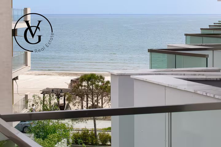Alezzi Infinity -vedere la mare-3 camere-parcare plata în rate 