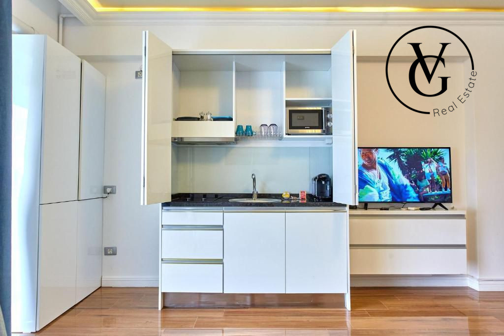 Studio vedere la mare | White Tower