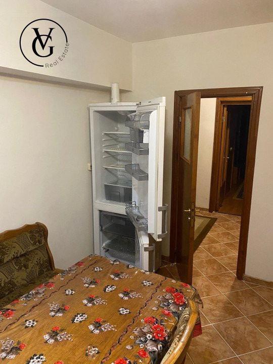 Apartament 3 camere - Stadion Farul + loc de parcare 