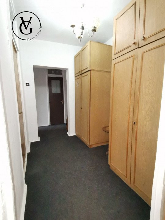 Apartament spațios de 3 camere - zona Tei