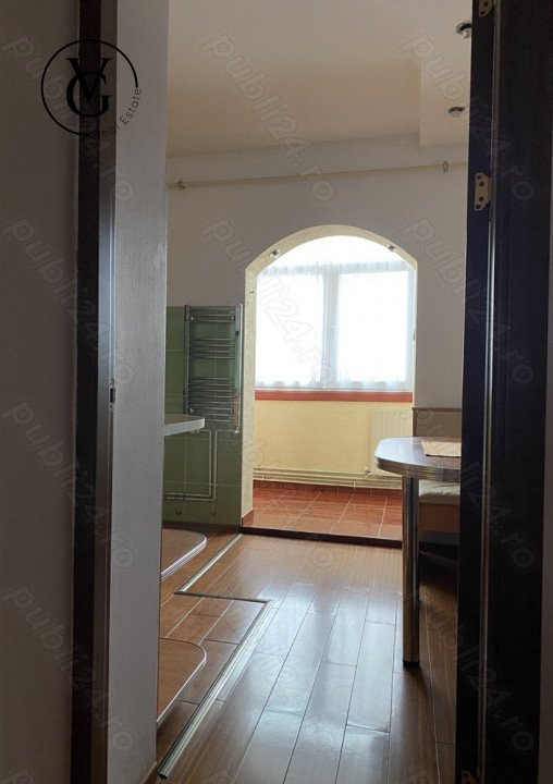 Apartament 3 camere decomandat - Poarta 6 - termen lung