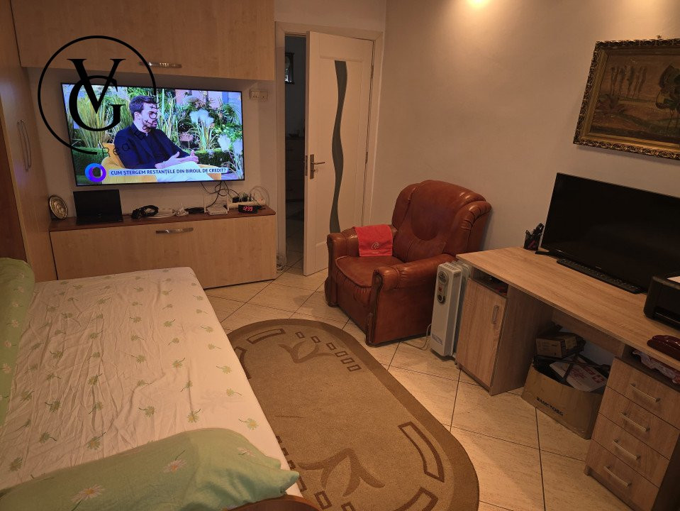 Apartament decomandat cu 3 camere - zona Tei