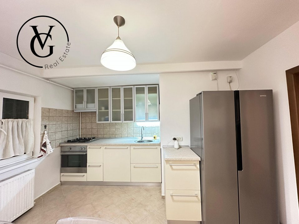 Apartament spațios cu 4 camere - zona Aviației