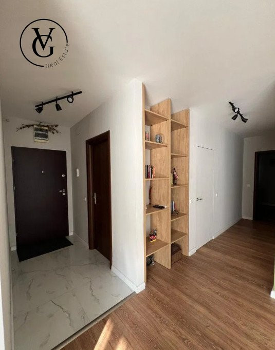 Apartament spațios cu 4 camere - zona Pădurea Băneasa