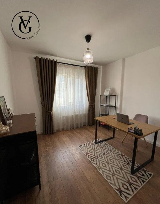 Apartament spațios cu 4 camere - zona Pădurea Băneasa