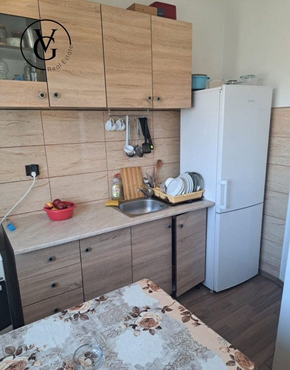 Apartament 2 camere decomandat - Poarta 6 - termen lung