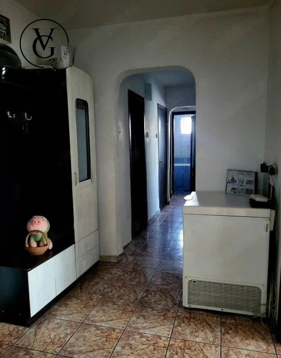 Apartament 3 camere - decomandat - zona Dristor