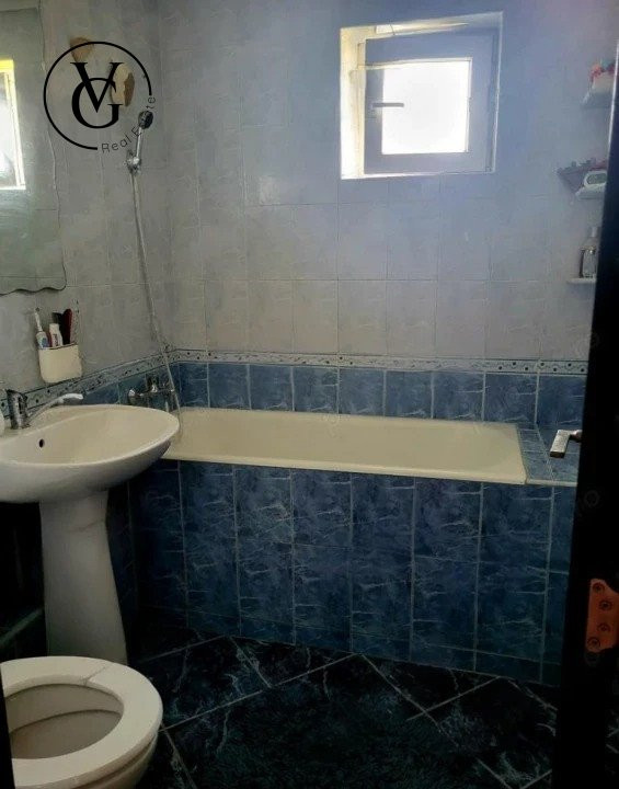 Apartament 3 camere - decomandat - zona Dristor