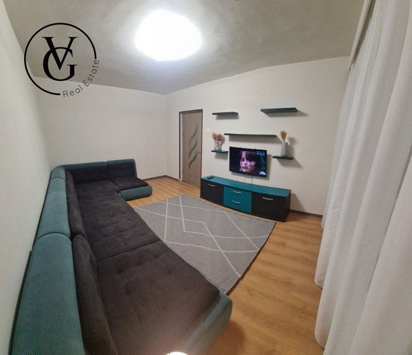 Apartament cu 4 camere decomandat - Tomis Mall 