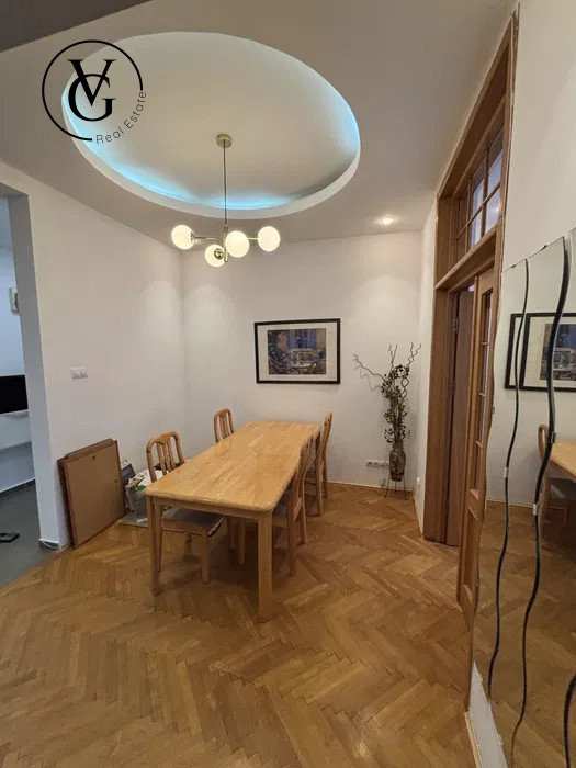 Apartament cu 3 camere - Universitate - termen lung