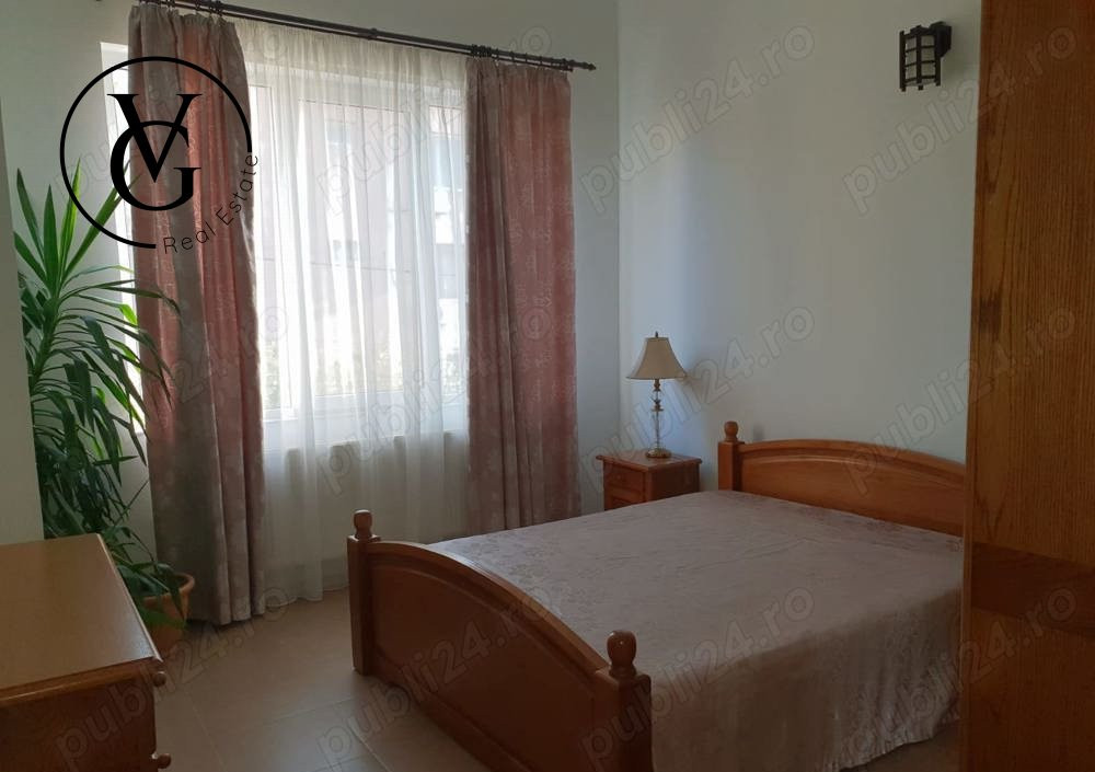 Apartament 3 camere , zona Delfinariu