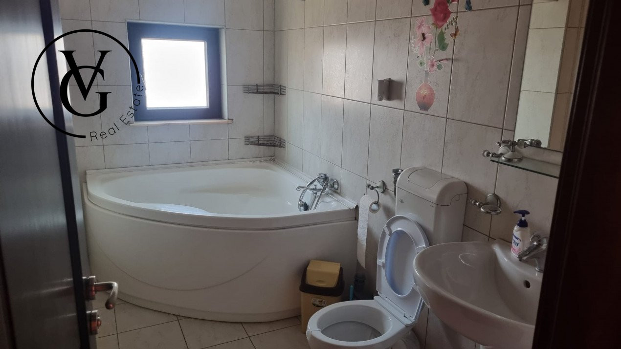 Apartament 3 camere - Zona Anda