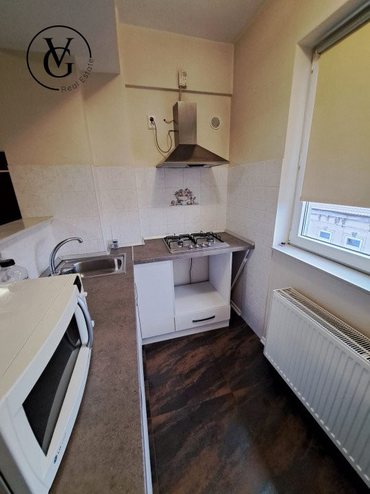 Apartament 2 camere - Centrul Vechi - termen lung 