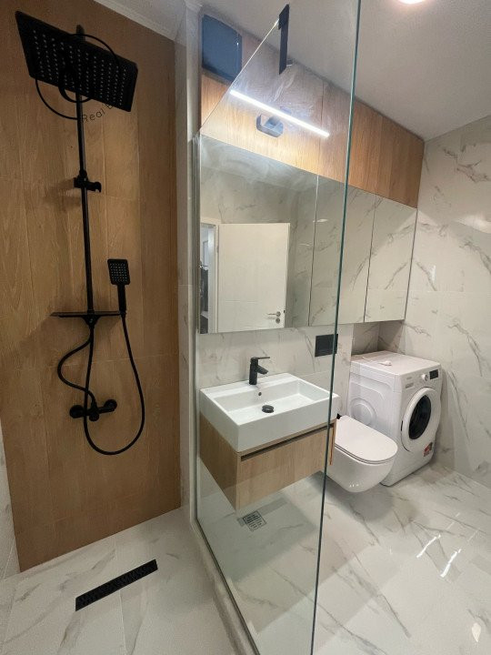 Apartament 2 camere, zona Pescarie + Loc de parcare