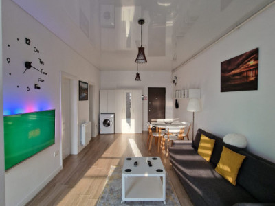 Apartament 2 camere-langa plaja-parcare inclusă 