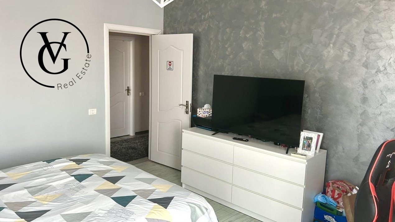 Apartament 2 camere, decomandat, zona Hanul cu Peste