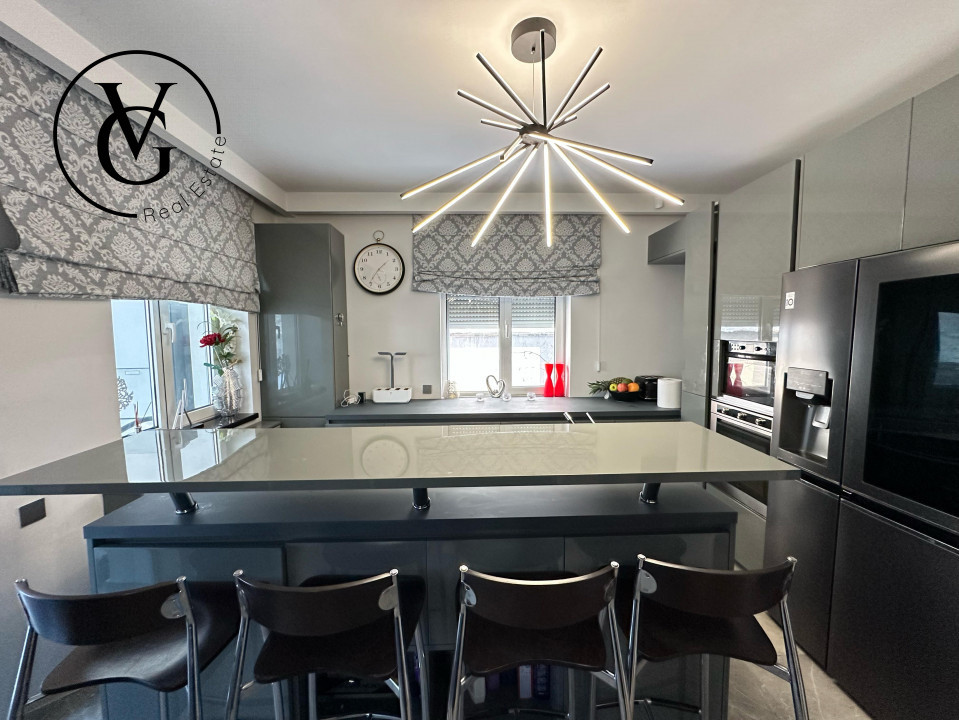 Vilă spațioasă și modernă - panouri fotovoltaice – Pipera