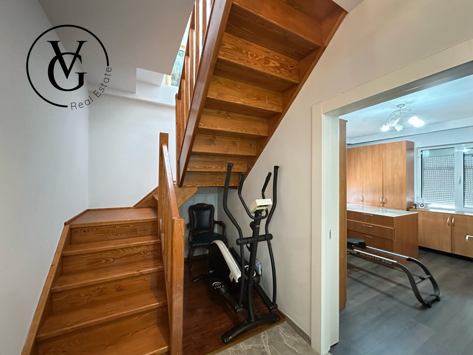 Vilă spațioasă și modernă - panouri fotovoltaice – Pipera