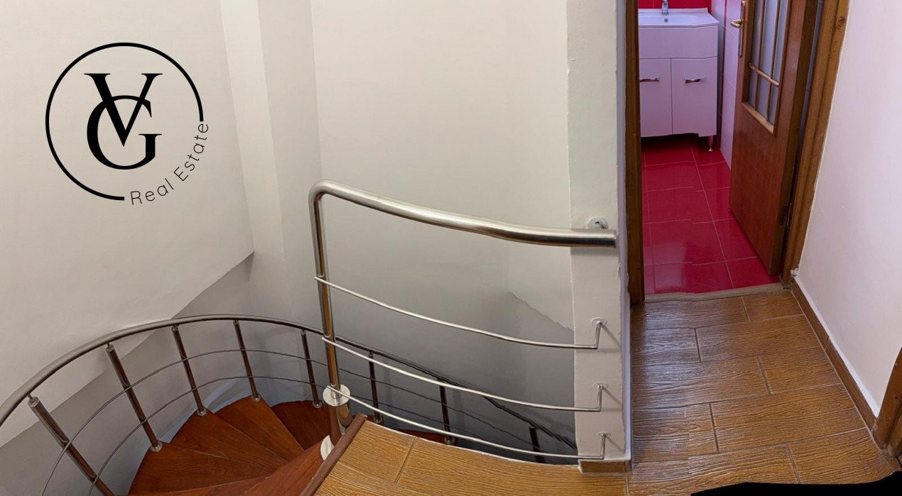 Apartament 4 camere tip duplex - Trocadero