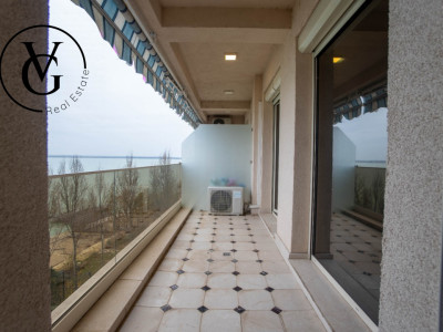 Apartament 3 camere-100 mp-  Mamaia -frontal lac