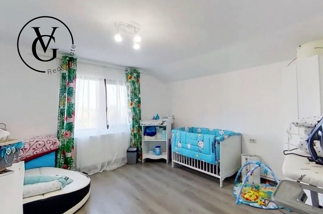 Vila P+M-  4 camere - Lumina