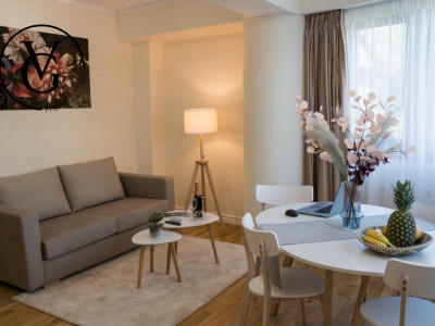 Apartament decomandat 3 camere - zona Unirii