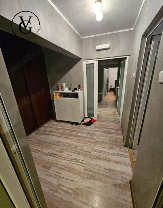 Apartament decomandat 3 camere- Dacia