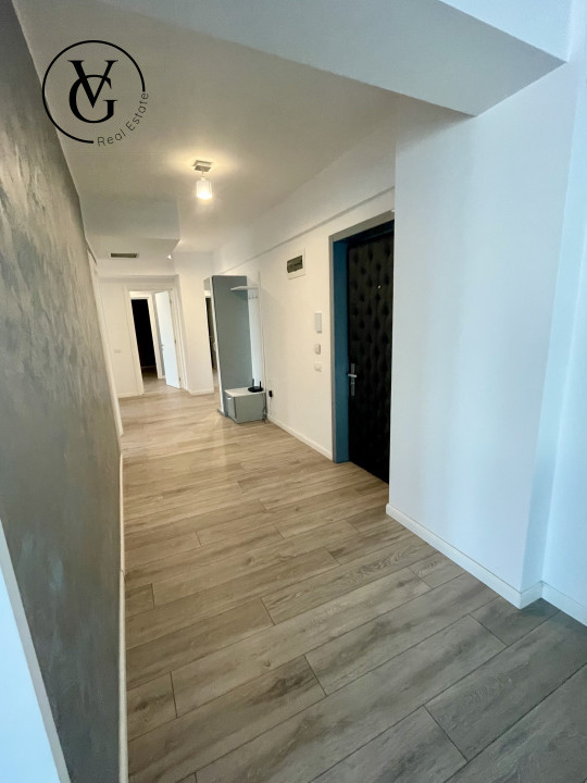 Apartament 3 camere, 171 mp, vedere la mare si lac, Miramare Residence
