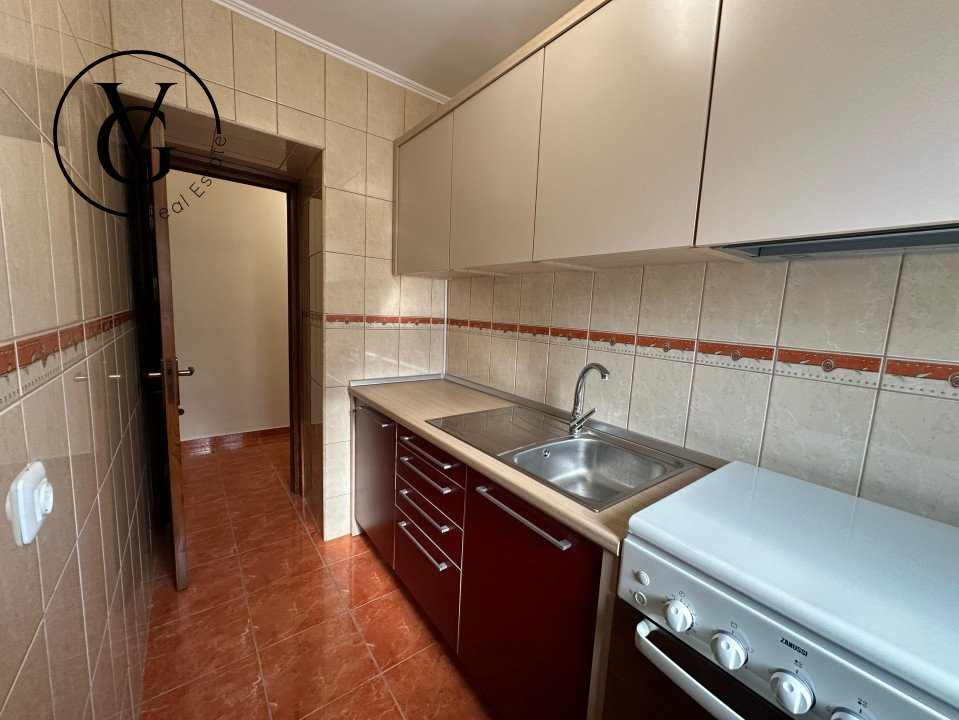 Apartament 2 camere nemobilat- Zona Tomis 3