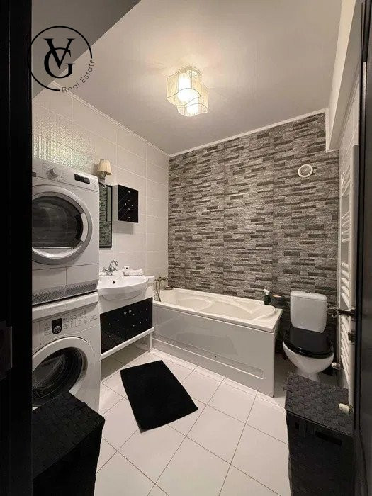 Apartament decomandat 3 camere Inel II + garaj