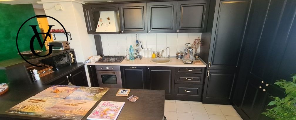 Apartament decomandat de 3 camere - zona Iancu Nicolae