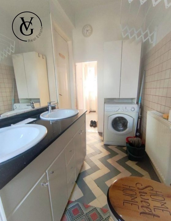 Apartament 3 camere - Piata Romana 