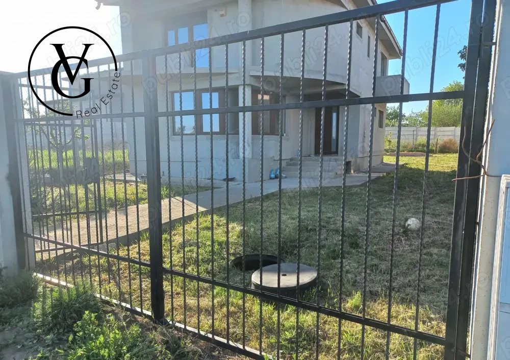Vila P+1, 4 camere, teren 400mp, oras Ovidiu