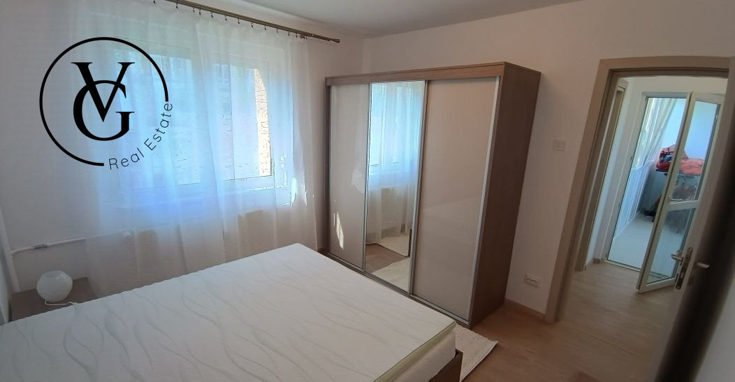 Apartament 3 camere - Zona Tineretului 