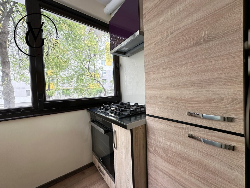 Apartament 4 camere renovat - zona Sebastian - Petre Ispirescu