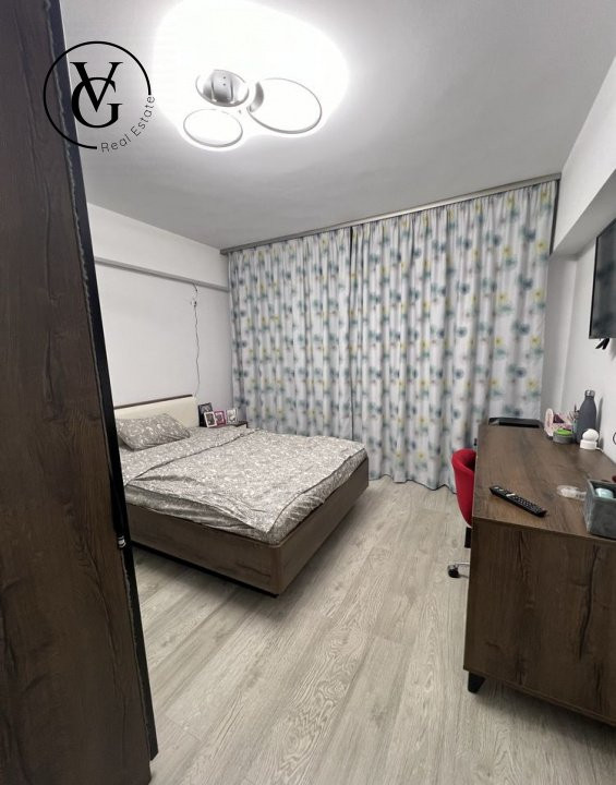 Apartament decomandat cu 3 camere - zona Parc Sebastian