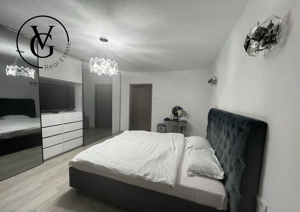 Apartament decomandat cu 3 camere - zona Parc Sebastian