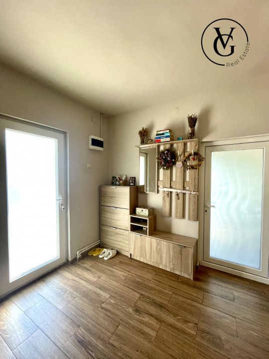 Casa la sol, 3 camere, 276mp teren, Oras Ovidiu